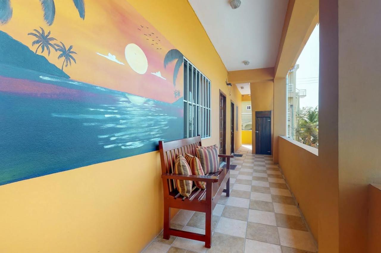 Laguna Hotel San Pedro  Luaran gambar